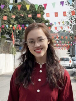 Cô Lê Thị Minh Hằng