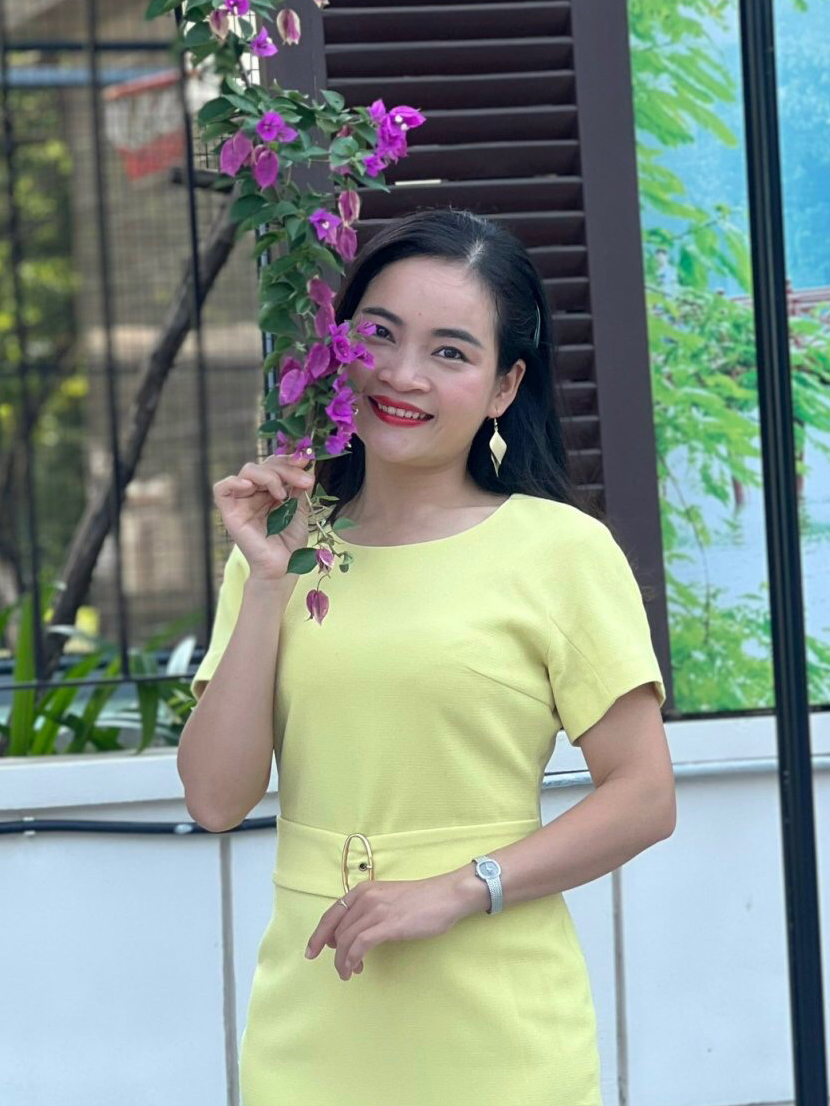 Cô Nguyễn Thị Thu Huyền