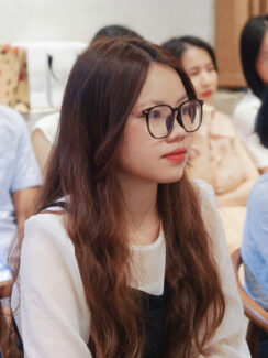 Cô Vàng Thị Sỉu