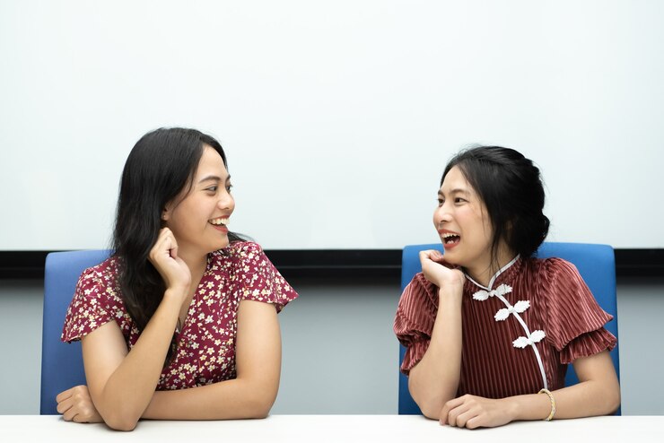 Tận dụng các chủ đề nổi bật, thông dụng để nói chuyện với người Trung Quốc